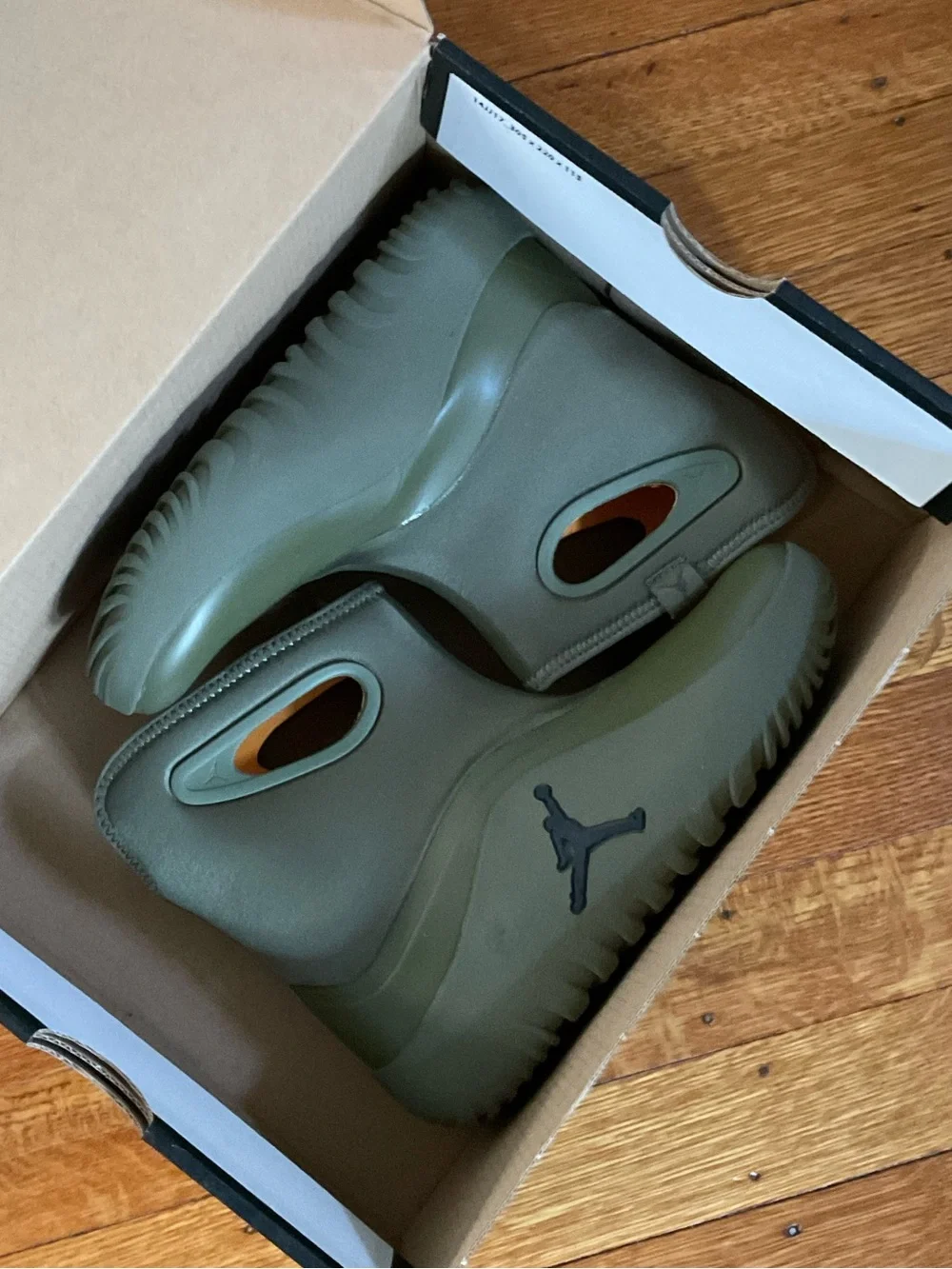 Jordan discontinued nib